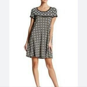 Max Studio Black & White Geometric Jersey Knit Dress Size Large